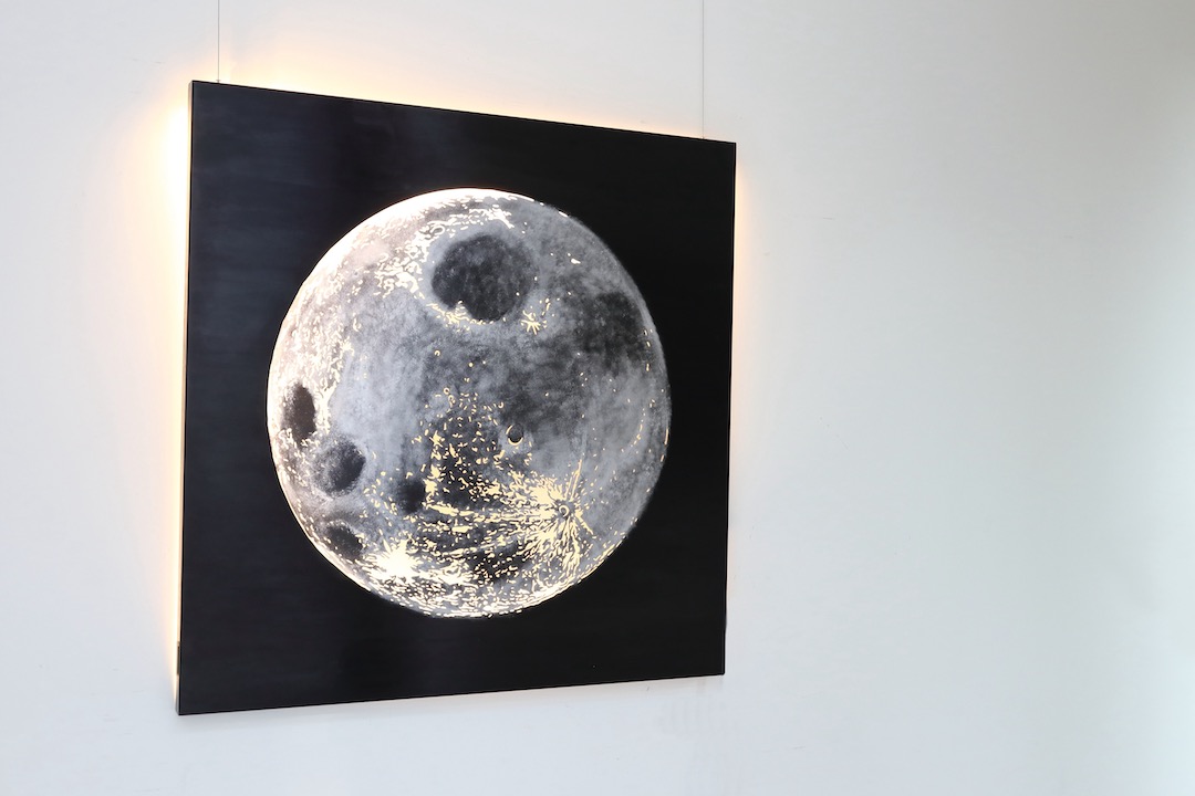 Obraz metalowy księżyc tanina