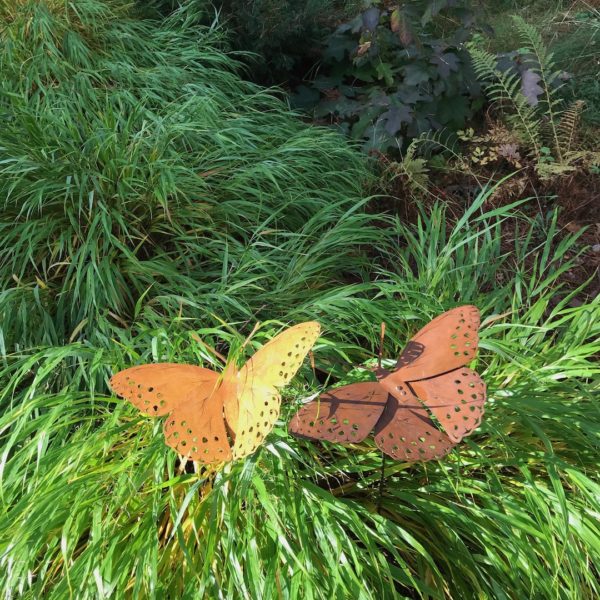 Motyl ozdoby z metalu do ogrodu